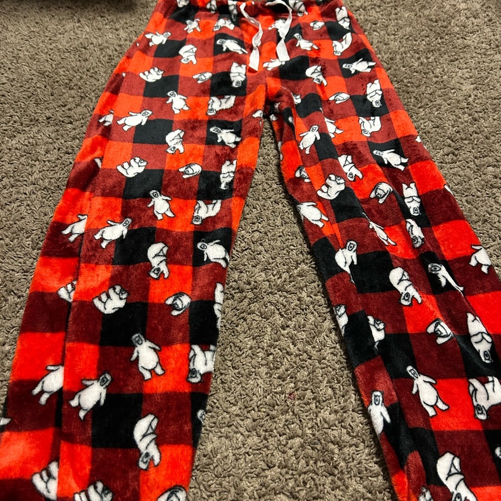 Red and black plaid pjs w polar bear design
